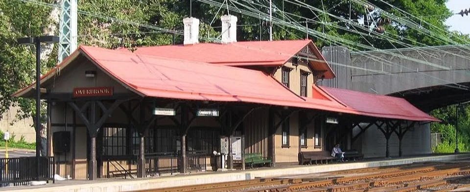 train station platform